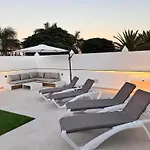 Magnolias- With Private Pool & Bbq